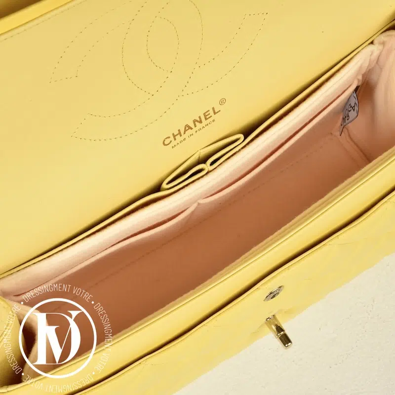 Sac Timeless Jumbo en cuir jaune - Chanel Sac Timeless Jumbo en cuir jaune - Chanel – Image 9