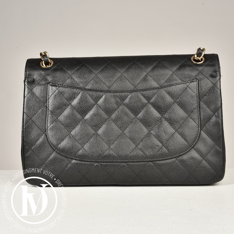 Sac Timeless Jumbo en cuir caviar noir - Chanel Sac Timeless Jumbo en cuir caviar noir - Chanel – Image 3
