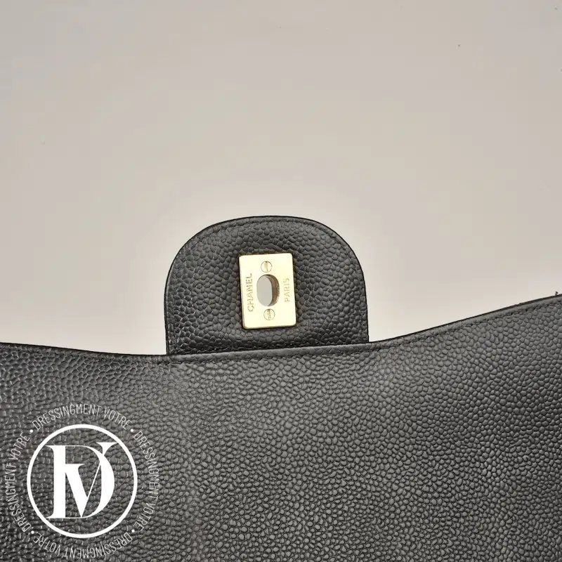 Sac Timeless Jumbo en cuir caviar noir - Chanel Sac Timeless Jumbo en cuir caviar noir - Chanel – Image 7