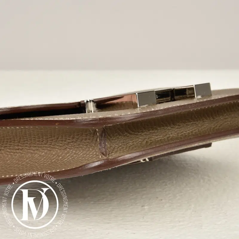 Pochette Constance Slim epsom étoupe - Hermès Pochette Constance Slim epsom étoupe - Hermès – Image 5