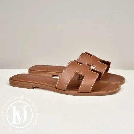 Accueil site seconde main de luxe,friperie de luxe,marque de luxe pas cher,seconde main vetement de luxe,friperie haut de gamme en ligne Mules Oran en cuir gold p.37 - Hermès