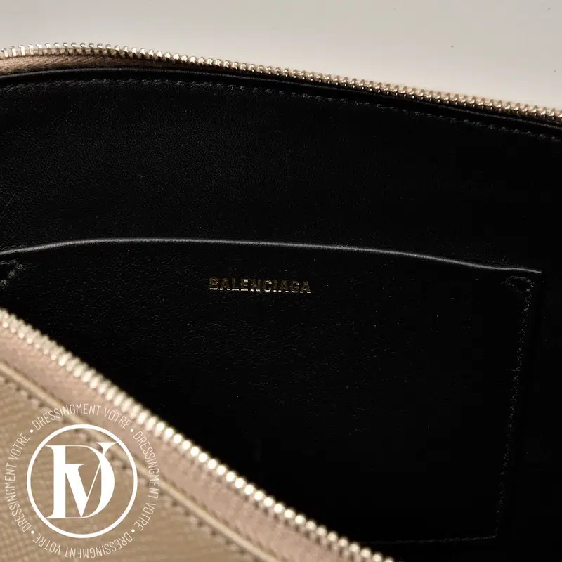 Grande pochette en cuir - Balenciaga Grande pochette en cuir - Balenciaga – Image 7