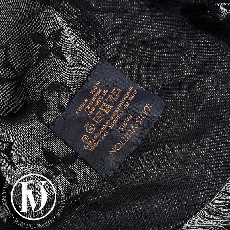 Châle 140 Monogram shine noir - Louis Vuitton Châle 140 Monogram shine noir - Louis Vuitton – Image 3