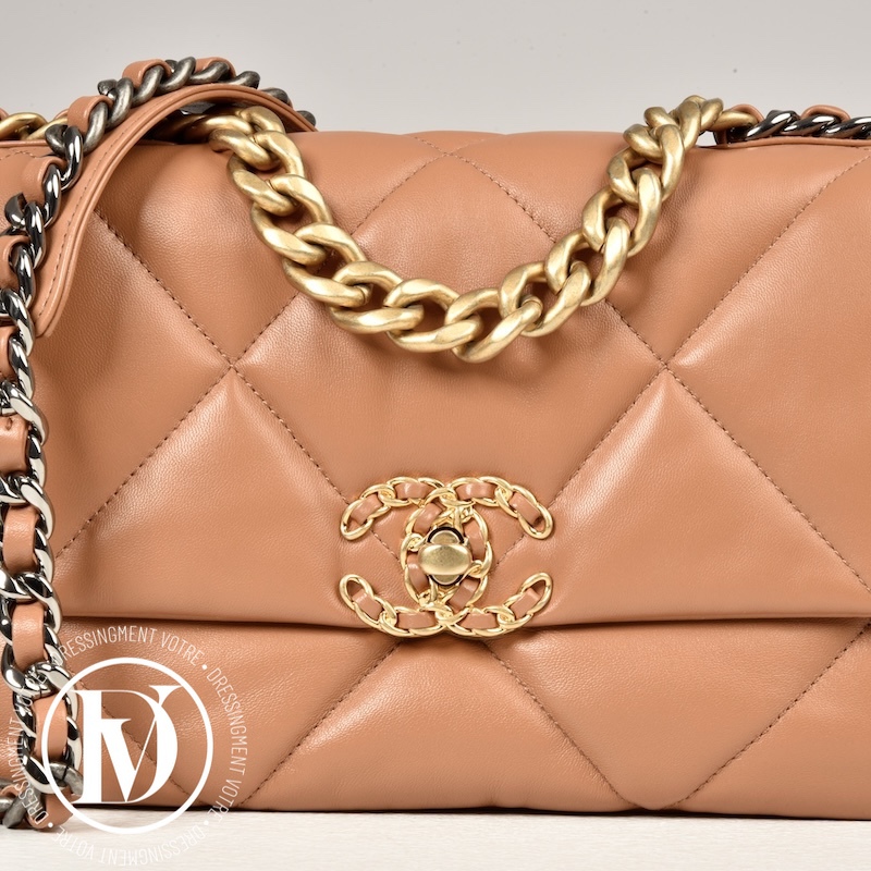 Sac Chanel 19 médium en cuir camel - Chanel Sac Chanel 19 médium en cuir camel - Chanel – Image 4