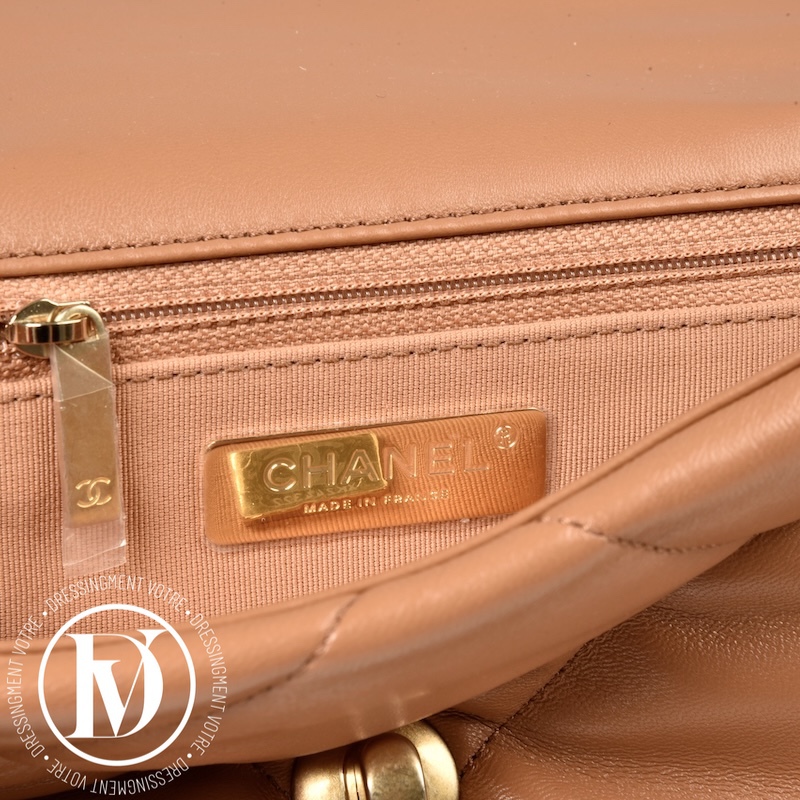 Sac Chanel 19 médium en cuir camel - Chanel Sac Chanel 19 médium en cuir camel - Chanel – Image 9
