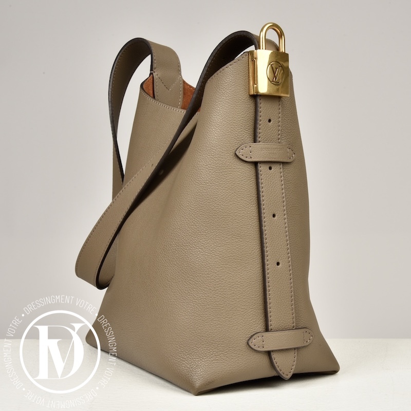 Sac Hobo PM en cuir smoke - Louis Vuitton Sac Hobo PM en cuir smoke - Louis Vuitton – Image 4