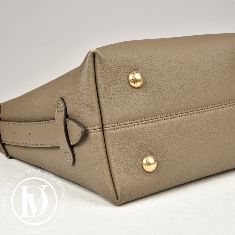 Sac Hobo PM en cuir smoke - Louis Vuitton Sac Hobo PM en cuir smoke - Louis Vuitton – Image 8