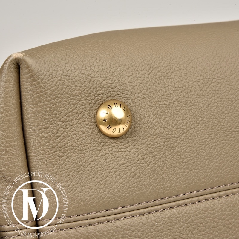 Sac Hobo PM en cuir smoke - Louis Vuitton Sac Hobo PM en cuir smoke - Louis Vuitton – Image 9