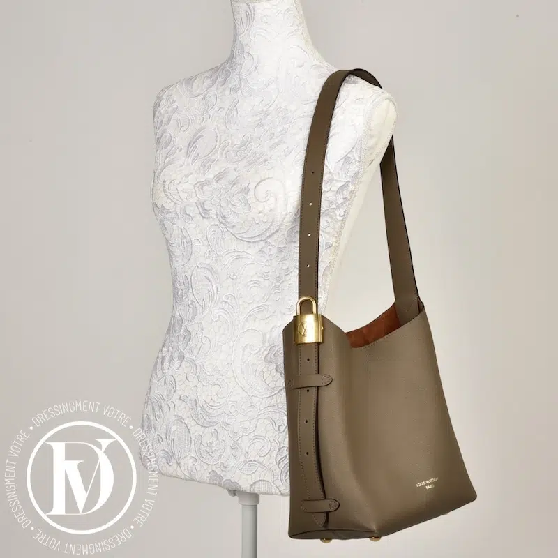 Sac Hobo PM en cuir smoke - Louis Vuitton Sac Hobo PM en cuir smoke - Louis Vuitton – Image 2