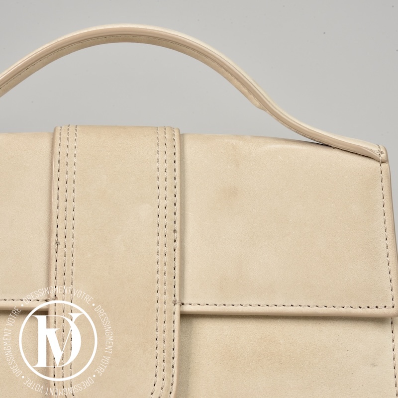 Sac Le Grand Bambino en suède beige - Jacquemus Sac Le Grand Bambino en suède beige - Jacquemus – Image 6