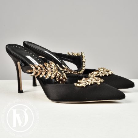 Escarpins Lurum 90 en satin noir p.39 - Manolo Blahnik