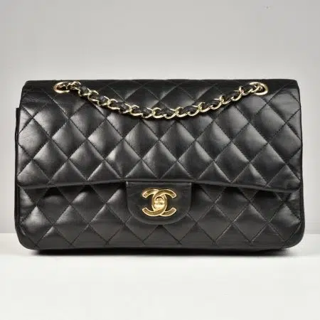 Accueil site seconde main de luxe,friperie de luxe,marque de luxe pas cher,seconde main vetement de luxe,friperie haut de gamme en ligne Sac Timeless médium en cuir lisse noir - Chanel