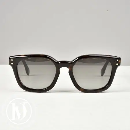 Accueil site seconde main de luxe,friperie de luxe,marque de luxe pas cher,seconde main vetement de luxe,friperie haut de gamme en ligne Lunettes de soleil Five Sisters - Fendi