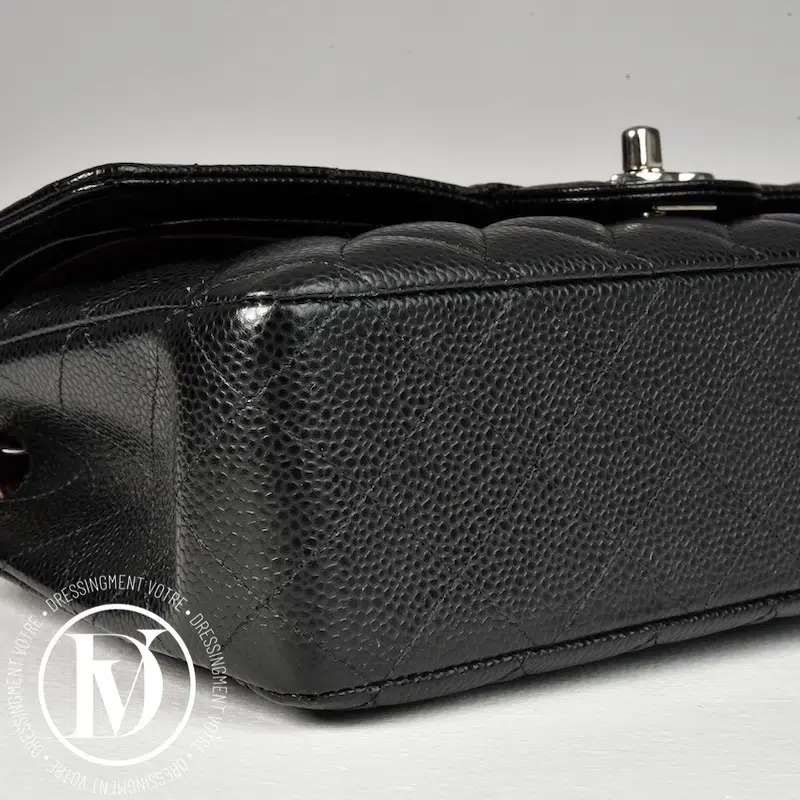 Sac Timeless médium cuir caviar noir - Chanel Sac Timeless médium cuir caviar noir - Chanel – Image 7