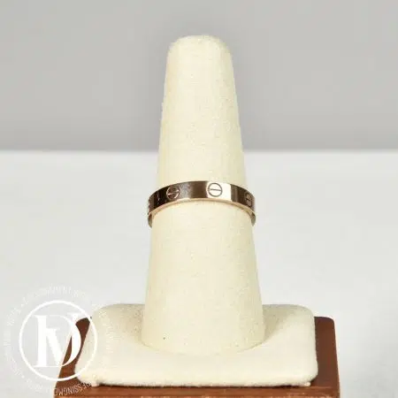 Accueil site seconde main de luxe,friperie de luxe,marque de luxe pas cher,seconde main vetement de luxe,friperie haut de gamme en ligne Bague Love petit modèle en or rose t.57 - Cartier