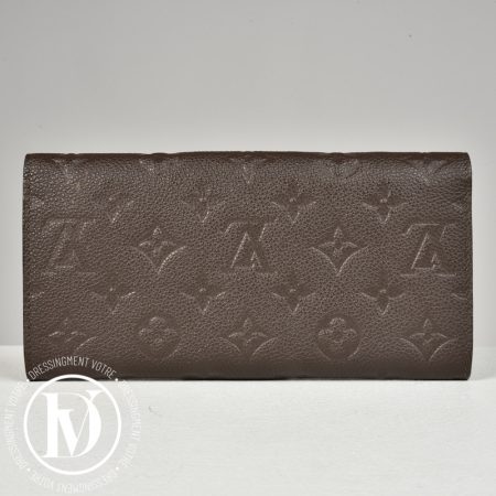Accueil site seconde main de luxe,friperie de luxe,marque de luxe pas cher,seconde main vetement de luxe,friperie haut de gamme en ligne Accueil Dressingment Votre