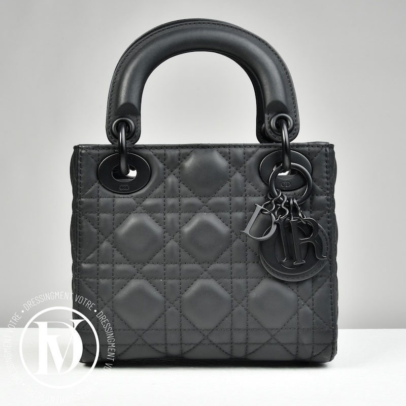 Mini Lady Dior en cuir ultramatte noir - Dior Mini Lady Dior en cuir ultramatte noir - Dior