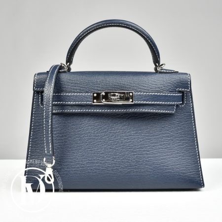 Accueil site seconde main de luxe,friperie de luxe,marque de luxe pas cher,seconde main vetement de luxe,friperie haut de gamme en ligne Sac Mini Kelly perso chèvre bleu navy - Hermès