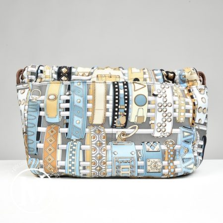 Accueil site seconde main de luxe,friperie de luxe,marque de luxe pas cher,seconde main vetement de luxe,friperie haut de gamme en ligne Pochette Fourbi 25 en soie - Hermès