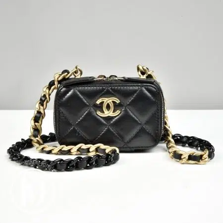 Accueil site seconde main de luxe,friperie de luxe,marque de luxe pas cher,seconde main vetement de luxe,friperie haut de gamme en ligne Mini sac Trendy en cuir noir - Chanel