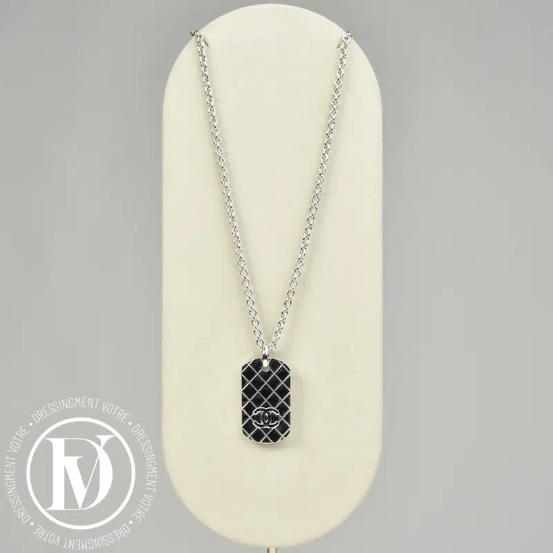 Collier médaille matelassée - Chanel Collier médaille matelassée - Chanel – Image 3