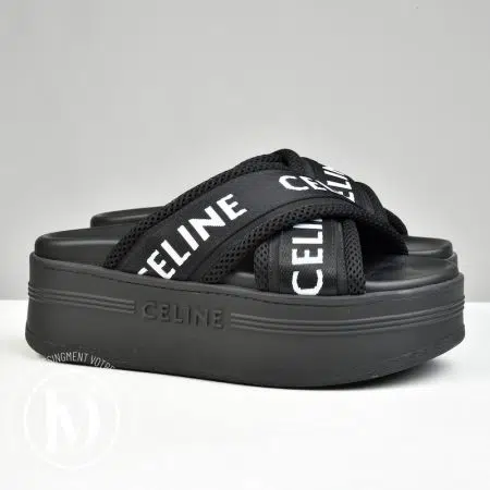 Mules Block noires p.37 - Céline
